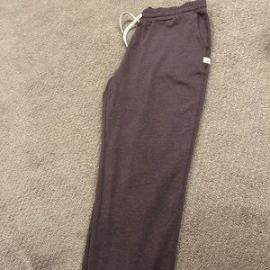 Vuori Performance Jogger
Women's DreamKnit™ Joggers